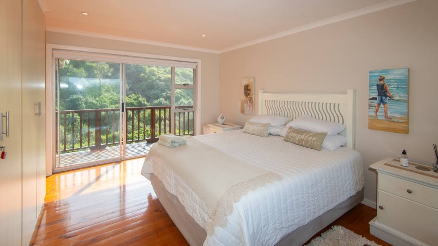 6 Bedroom Property for Sale in Nature On Sea Western Cape
